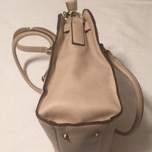 Kelly & Katie Purse - Picture 5 of 8